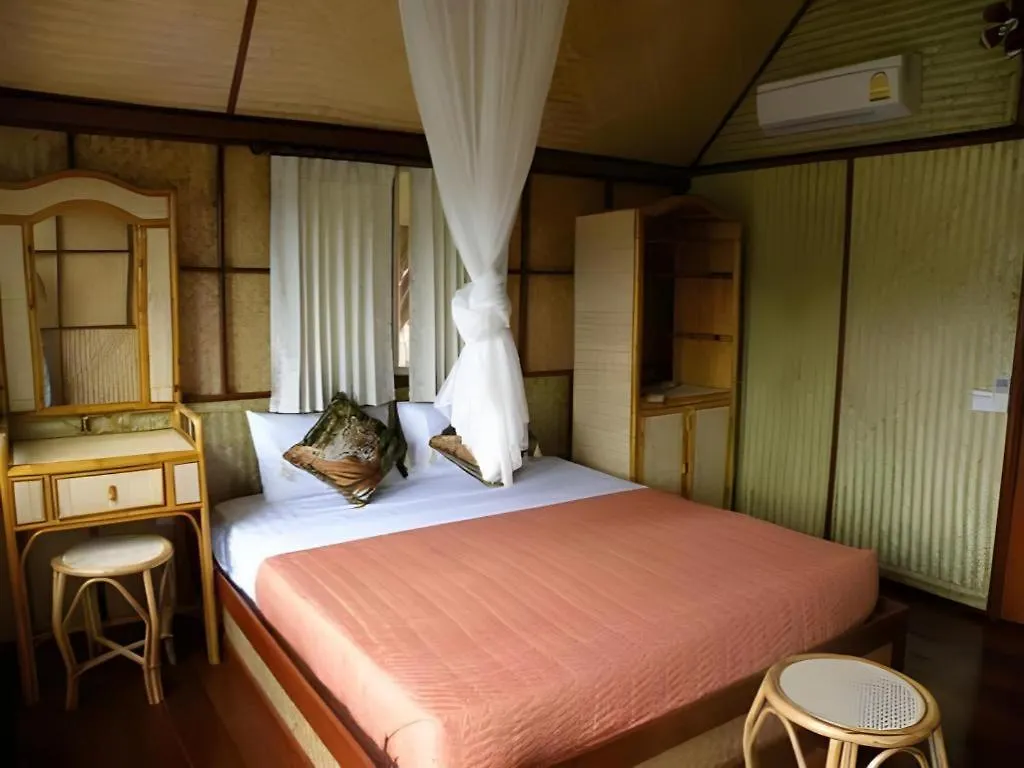 Phi Phi Ingphu Viewpoint Hotel תאילנד